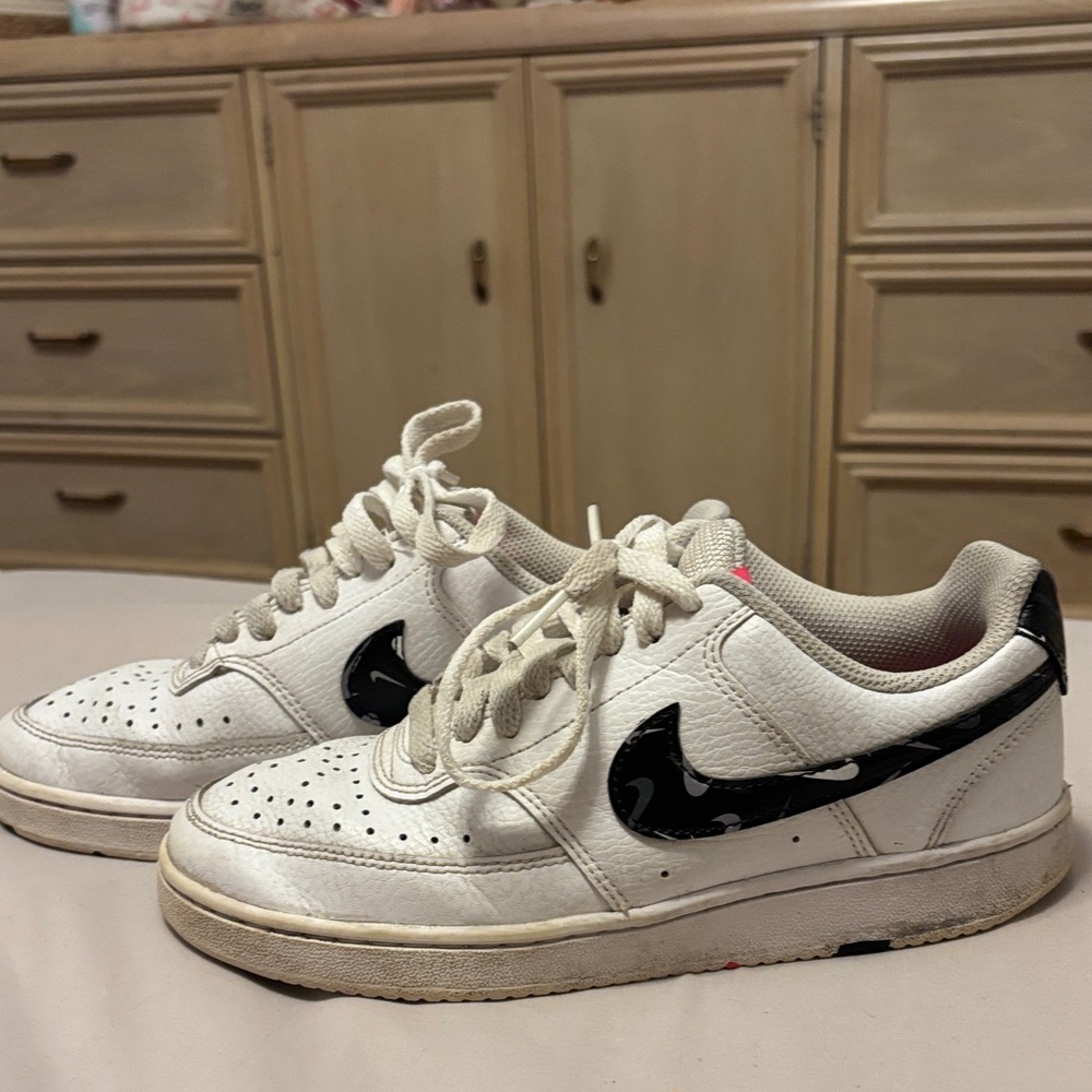 Nike Kids White and Black Sneakers
